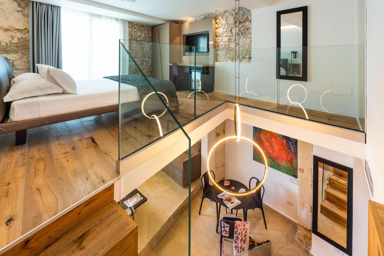 Re Dionisio Luxury Suites Syracuse Bagian luar foto
